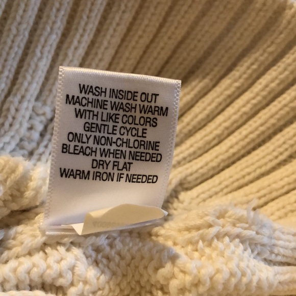 Croft&Barrow Turtleneck Sweater - Picture 9 of 13